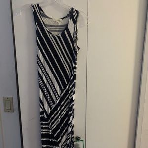 Maxi dress-super flattering